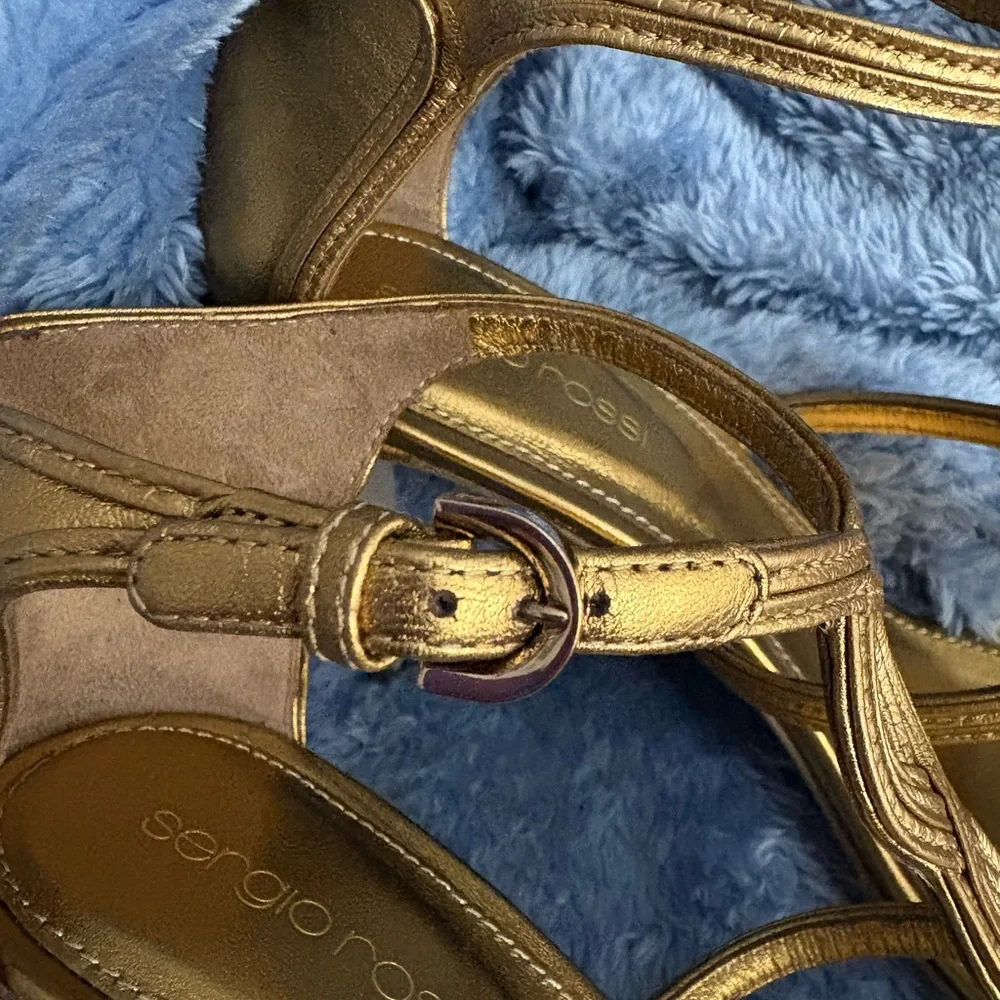 Sergio Rossi Gold Sandals with High Heel and Braided Straps